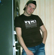 Цифровое поцелуй технологический роман искусство  - фотографии футболок
